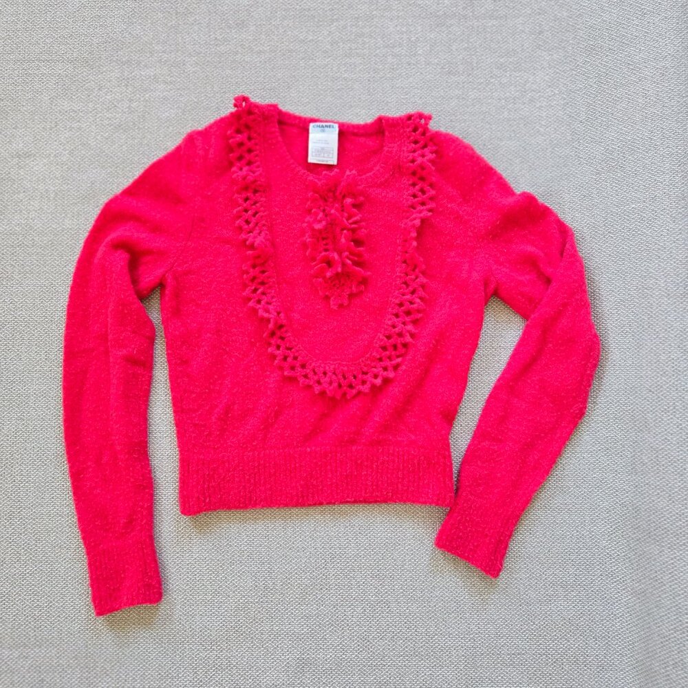 Vintage Chanel Sweater, Fall 2001 (01A)